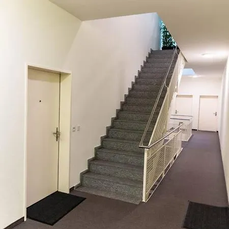 Lejlighed 1br Near - Fb6 *